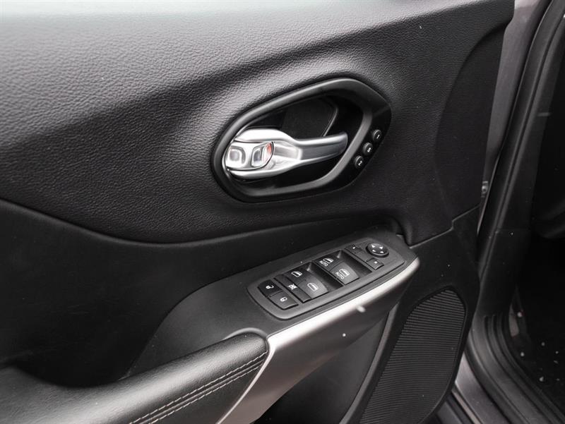 jeep Cherokee 2022 - 10