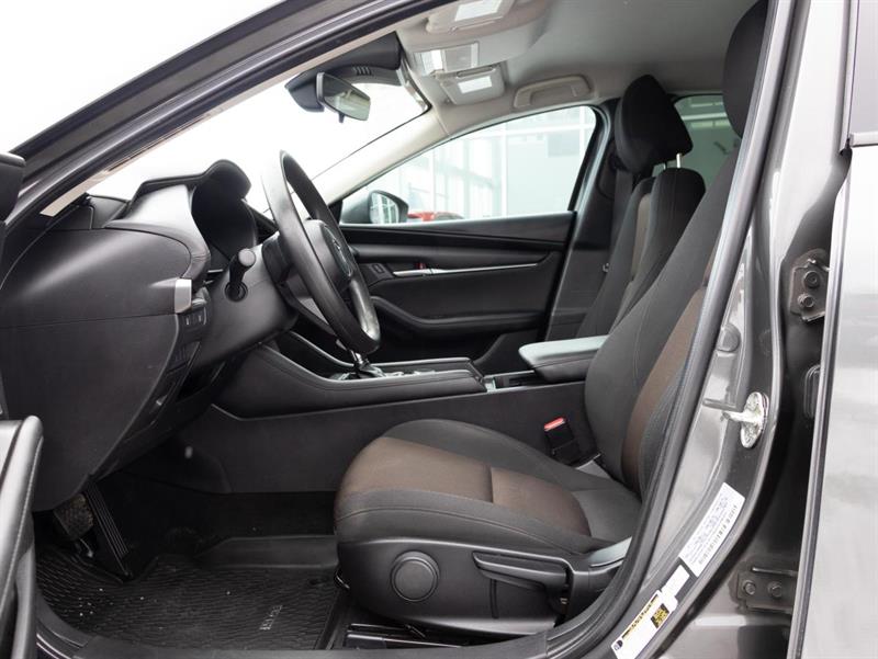 mazda Mazda3 2021 - 11