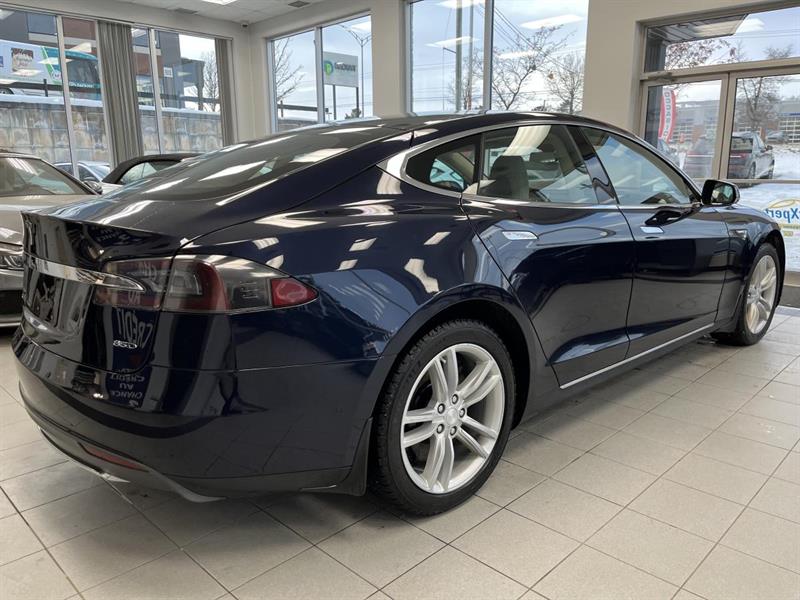 Tesla Model S 6
