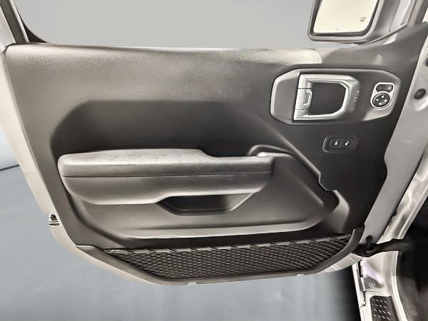 jeep Wrangler 2024 - 12