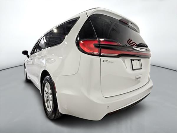 chrysler Pacifica 2023 - 5