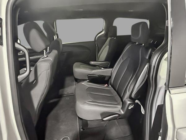 chrysler Pacifica 2023 - 24