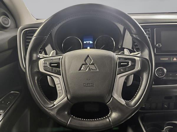 mitsubishi Outlander rechargeable 2018 - 14