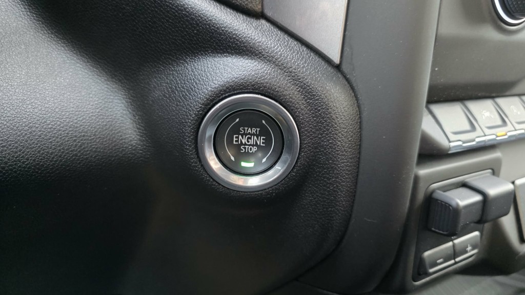 chevrolet Silverado 1500 2024 - 30