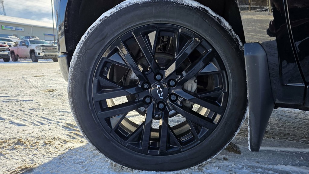 chevrolet Silverado 1500 2023 - 16