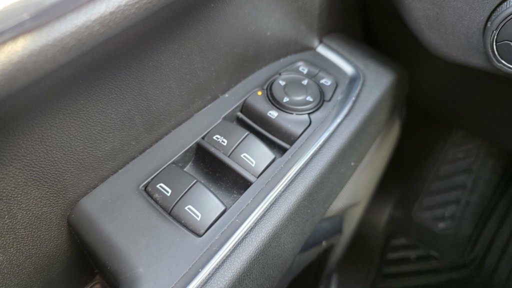 chevrolet Silverado 1500 2023 - 23