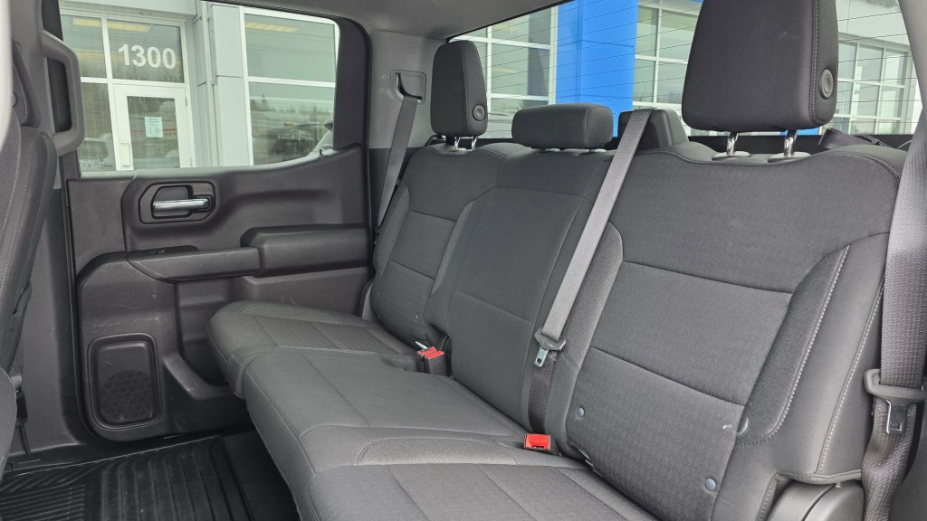 chevrolet Silverado 1500 2024 - 16