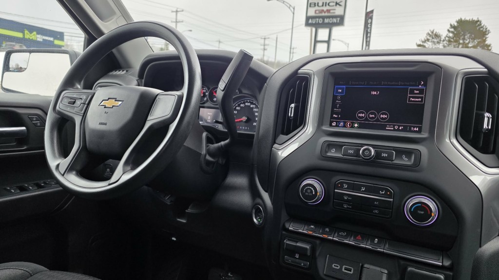 chevrolet Silverado 1500 2024 - 20