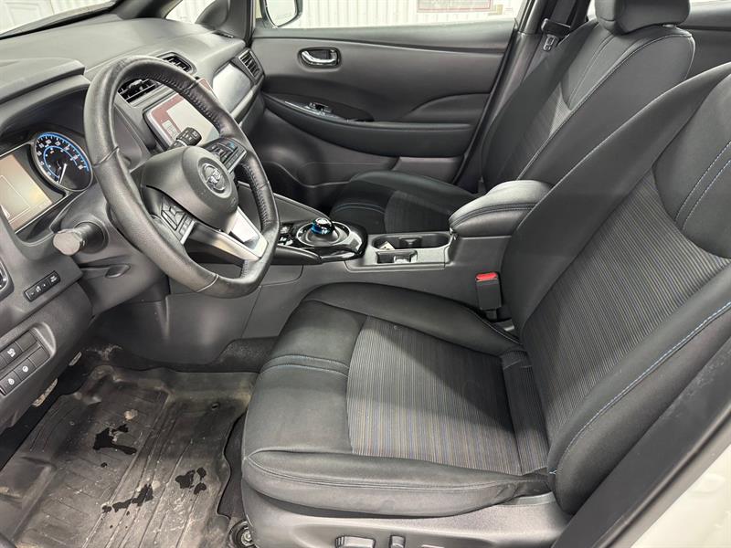 nissan LEAF 2022 - 23