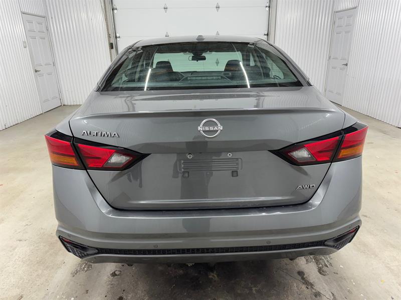 nissan Altima 2024 - 9