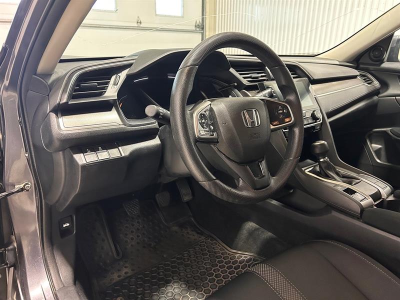honda Civic Sedan 2019 - 11