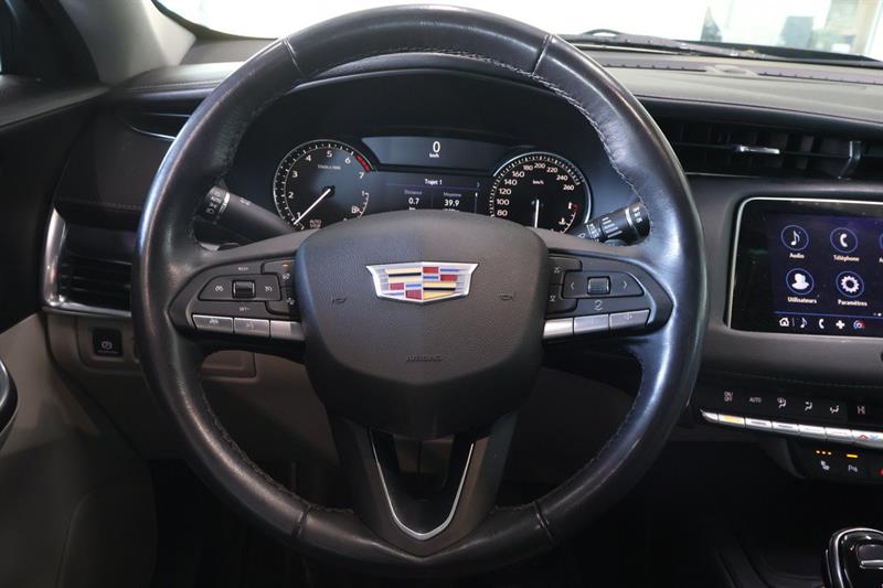 cadillac XT4 2022 - 10