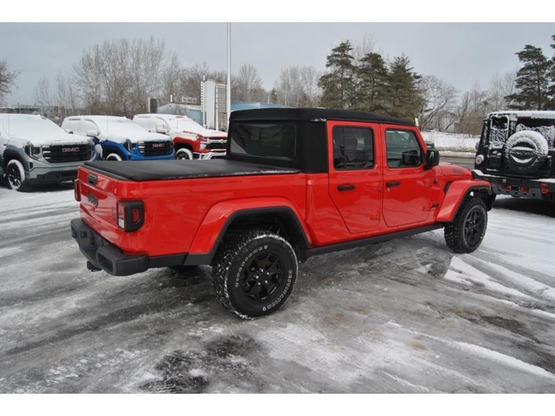 2022 Jeep Gladiator - Image 5
