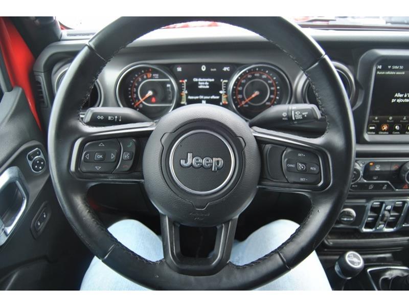 2022 Jeep Gladiator - Image 12