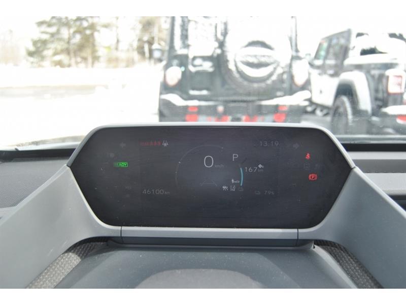 2023 Subaru Solterra - Image 15