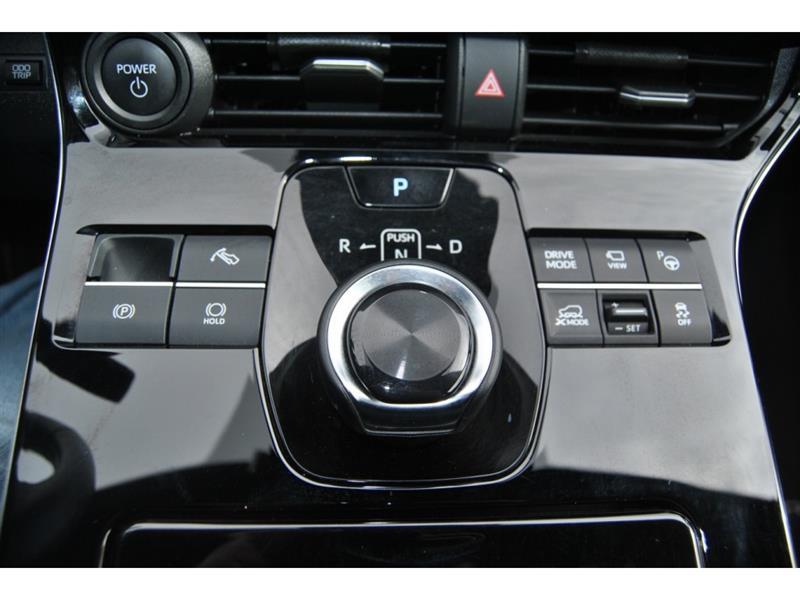 2023 Subaru Solterra - Image 22