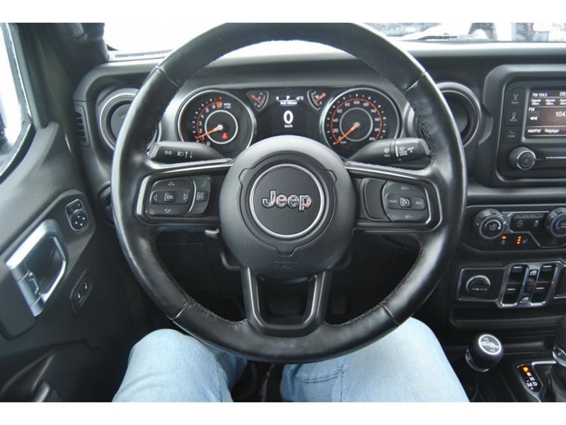 2021 Jeep Gladiator - Image 13