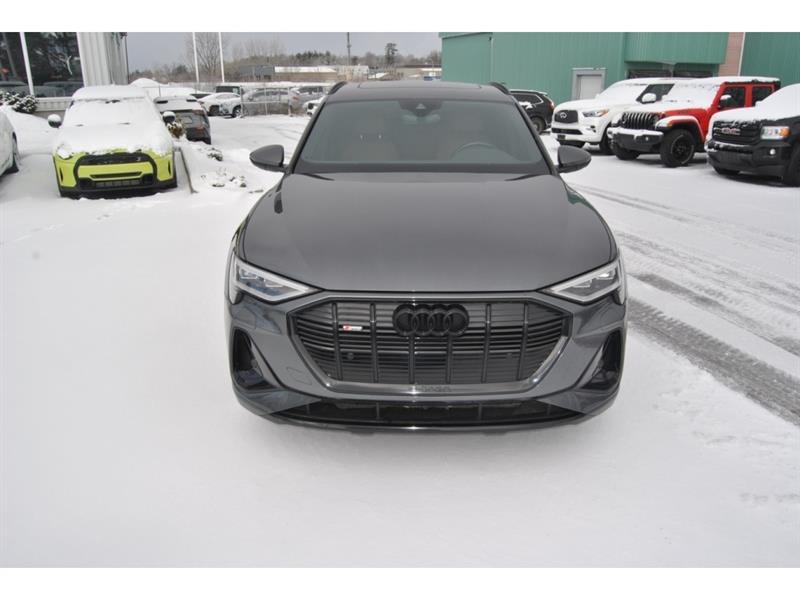 2022 Audi E-Tron - Image 8