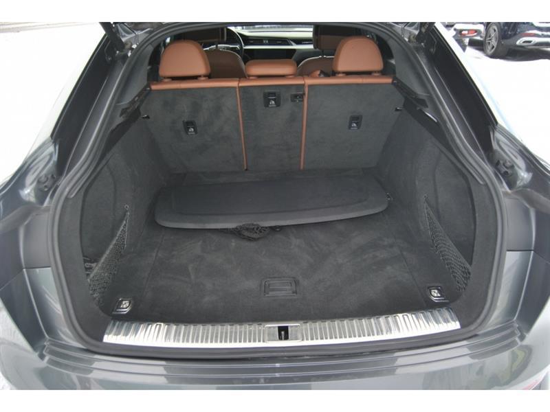 2022 Audi E-Tron - Image 11