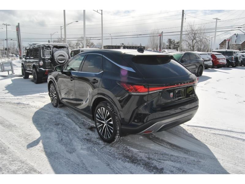 2023 Lexus RX - Image 3