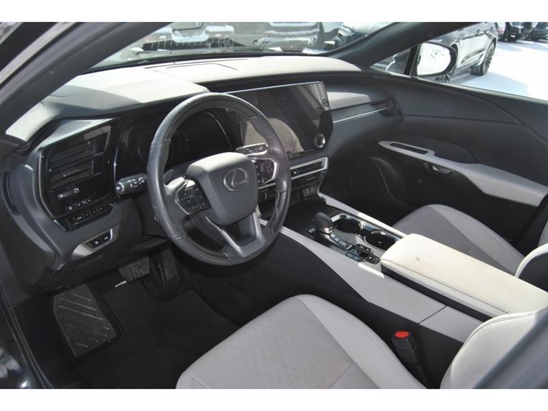 2023 Lexus RX - Image 13
