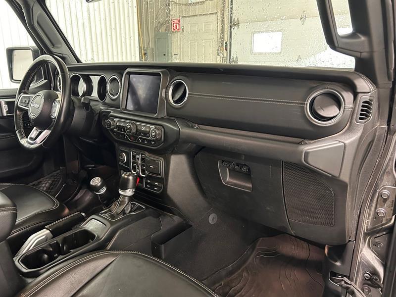 2021 Jeep Wrangler - Image 19