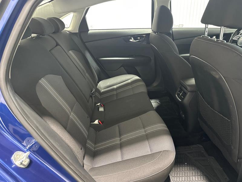 2023 Kia Forte - Image 16