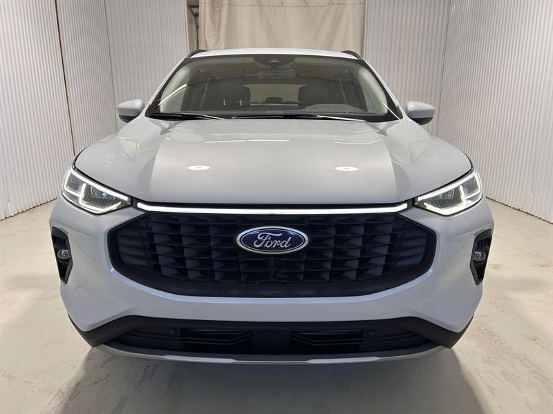 2025 Ford Escape - Image 3