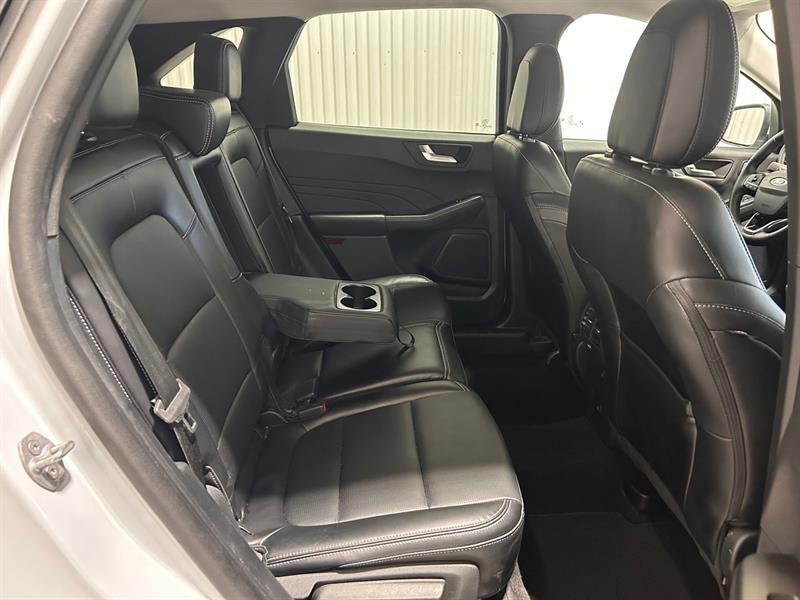 2025 Ford Escape - Image 19