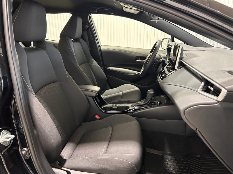 2025 Toyota Corolla - Image 19