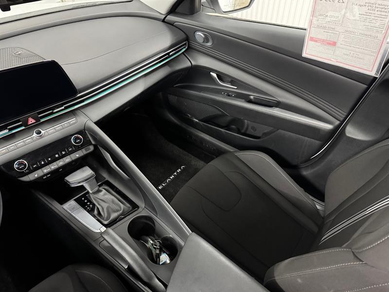 2024 Hyundai Elantra - Image 20
