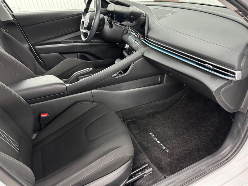 2024 Hyundai Elantra - Image 22