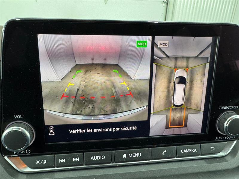 2023 Nissan Rogue - Image 12