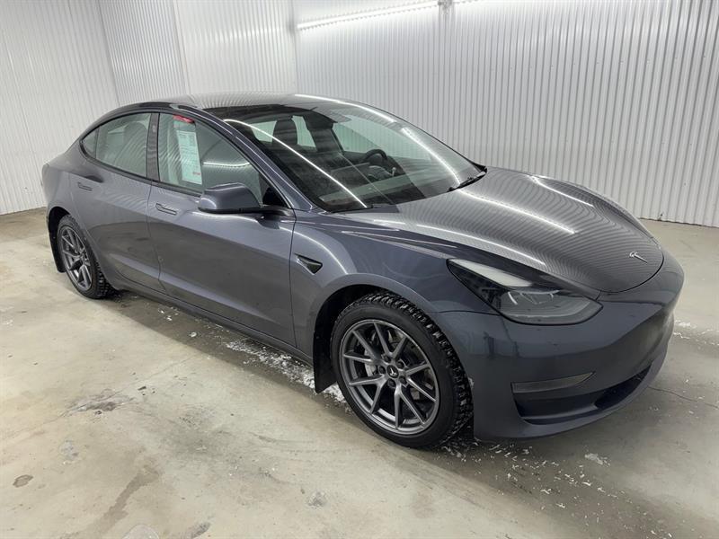 2023 Tesla Model 3 - Image 3