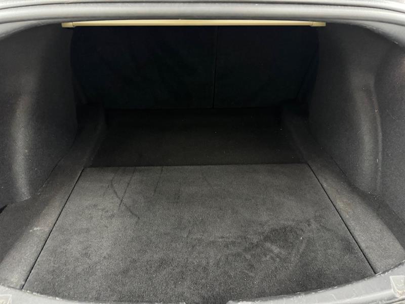 2023 Tesla Model 3 - Image 21