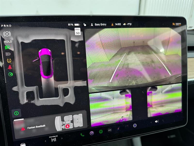 2023 Tesla Model 3 - Image 27