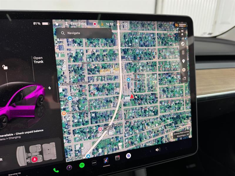 2023 Tesla Model 3 - Image 28