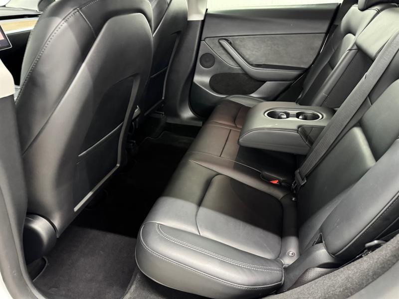 2024 Tesla Model Y - Image 8