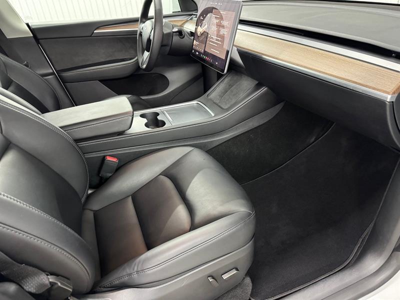 2024 Tesla Model Y - Image 15