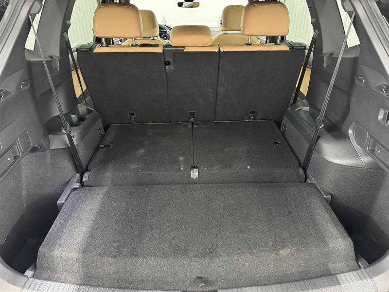 2022 Volkswagen Tiguan - Image 11