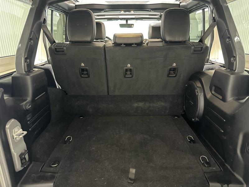 2021 Jeep Wrangler - Image 15