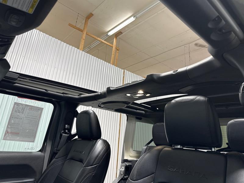 2021 Jeep Wrangler - Image 19