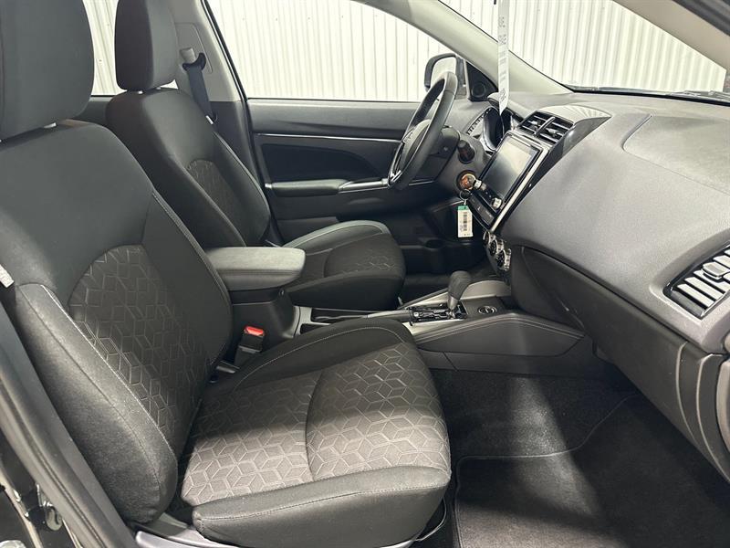 2024 Mitsubishi RVR - Image 16