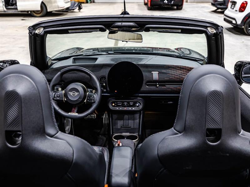 2025 Mini Convertible - Image 13