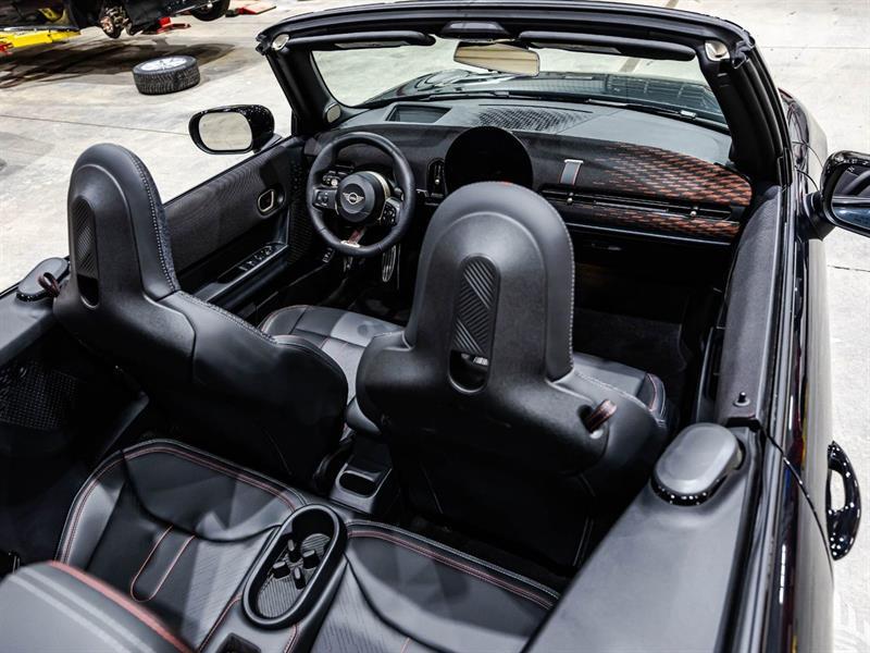 2025 Mini Convertible - Image 14