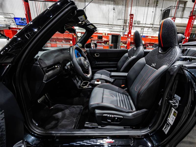 2025 Mini Convertible - Image 18