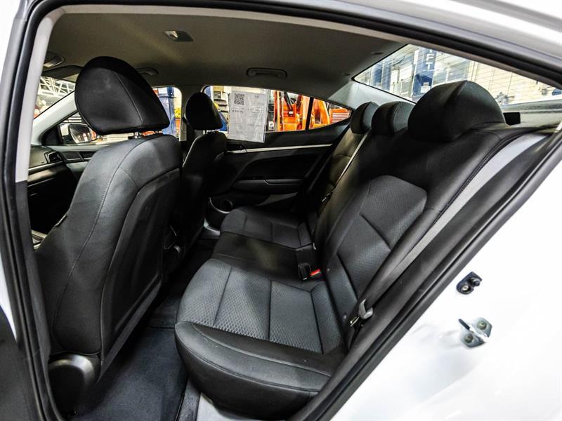 2020 Hyundai Elantra - Image 13