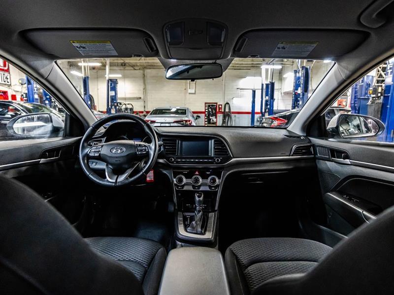 2020 Hyundai Elantra - Image 14