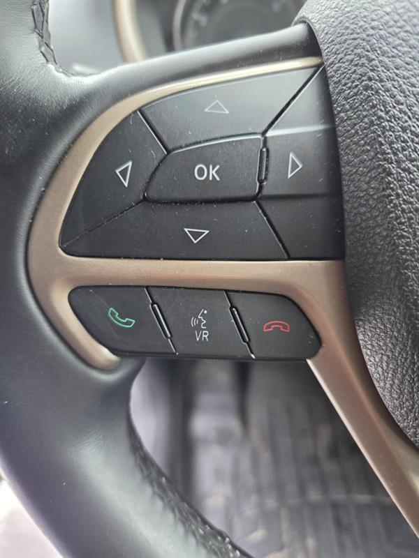 2014 Jeep Grand Cherokee - Image 18