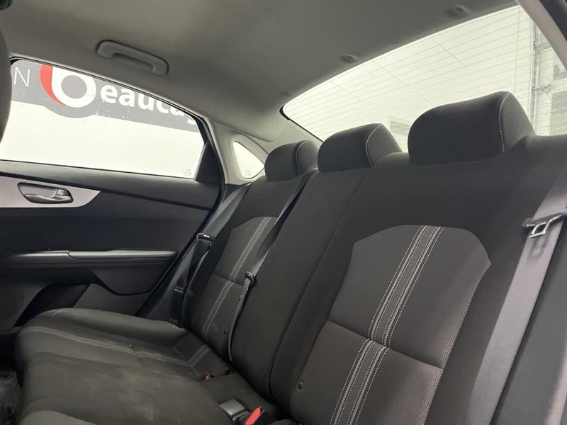 kia Forte 2023 - 10